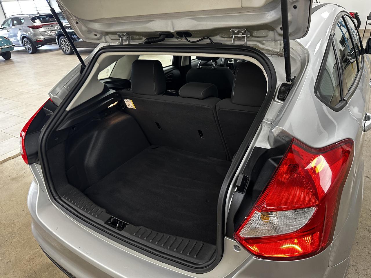 Ford Focus 5dr HB SE 2012