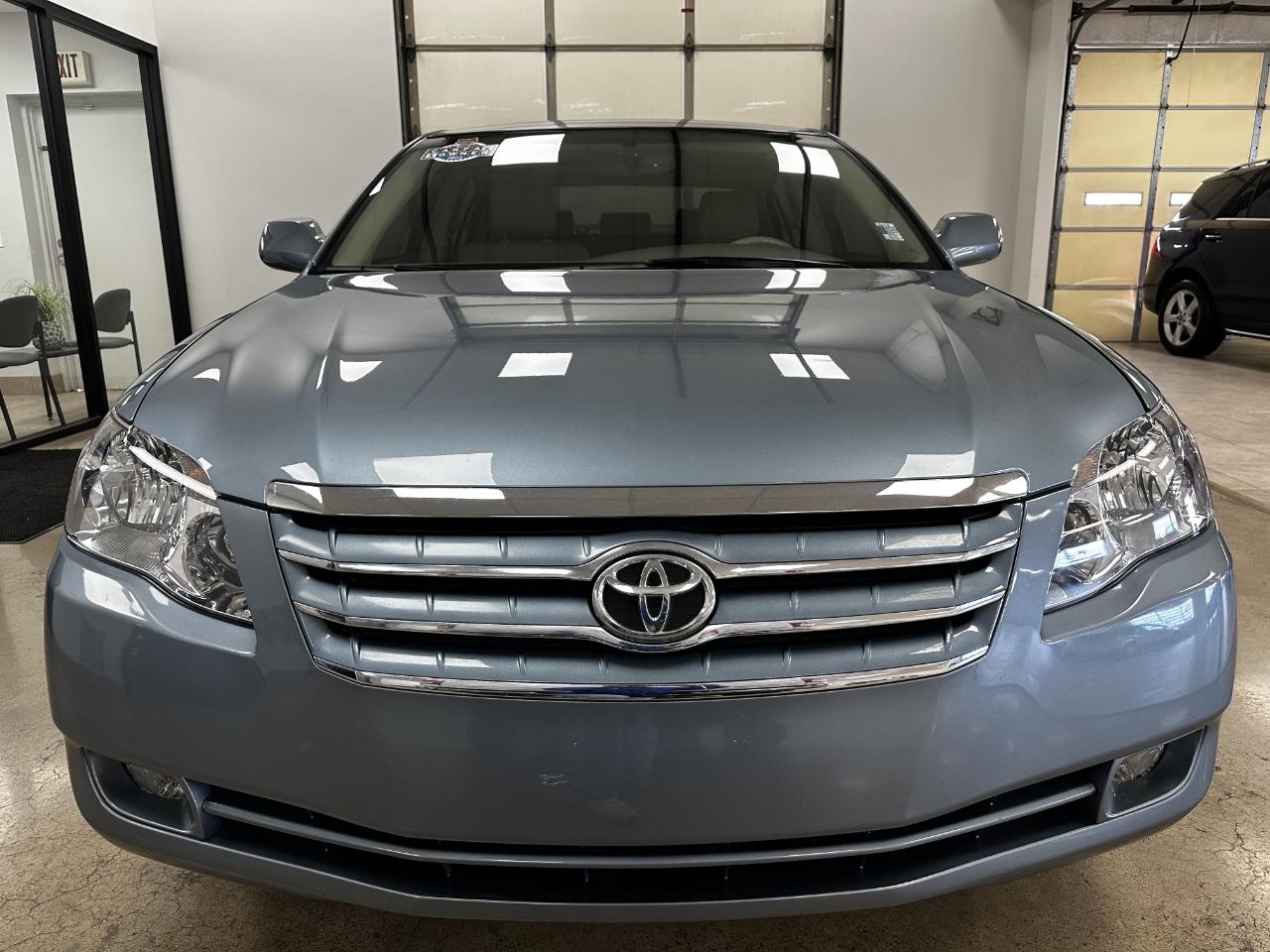 Toyota Avalon 4dr Sdn XLS (Natl) 2007
