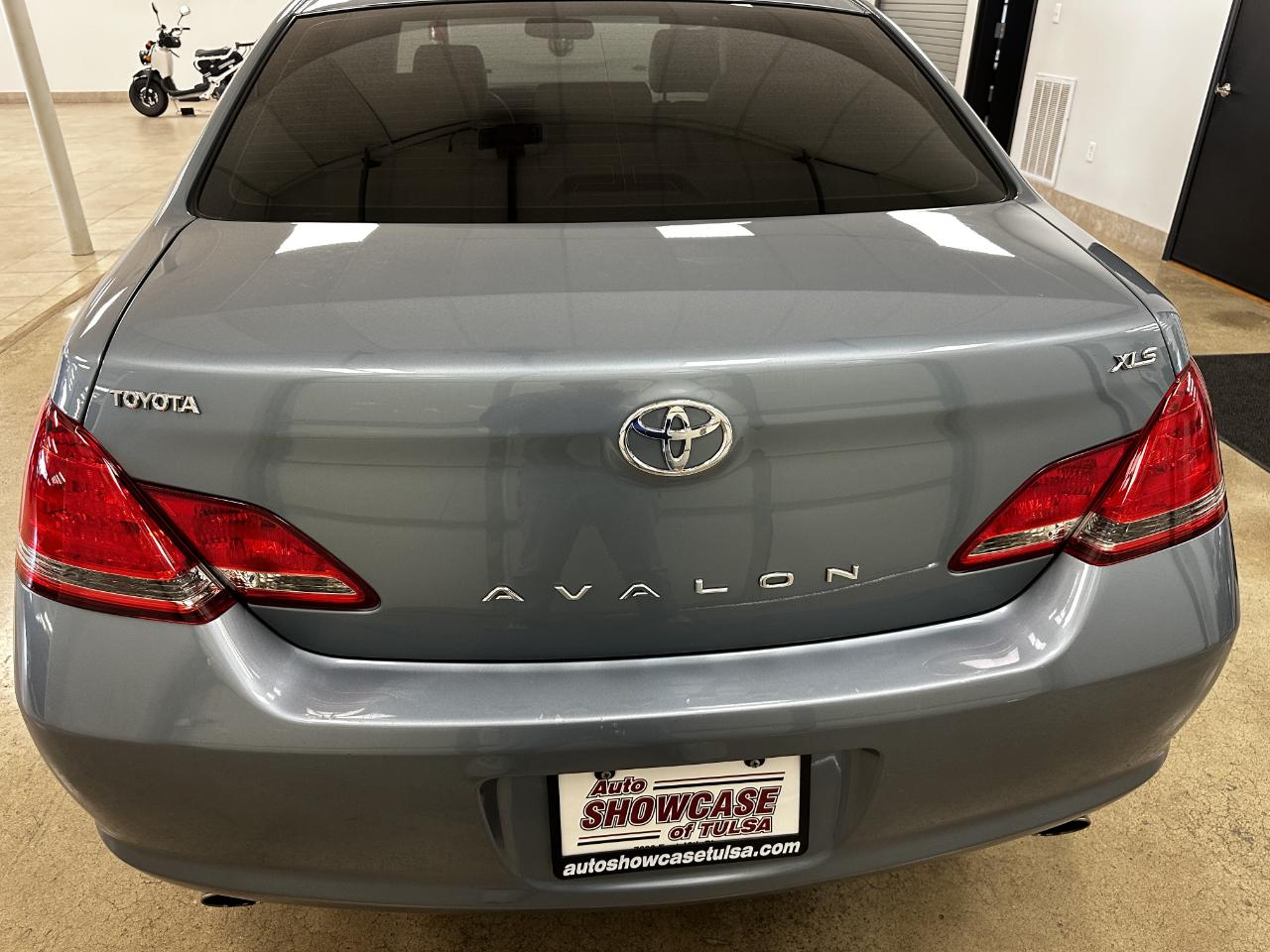 Toyota Avalon 4dr Sdn XLS (Natl) 2007