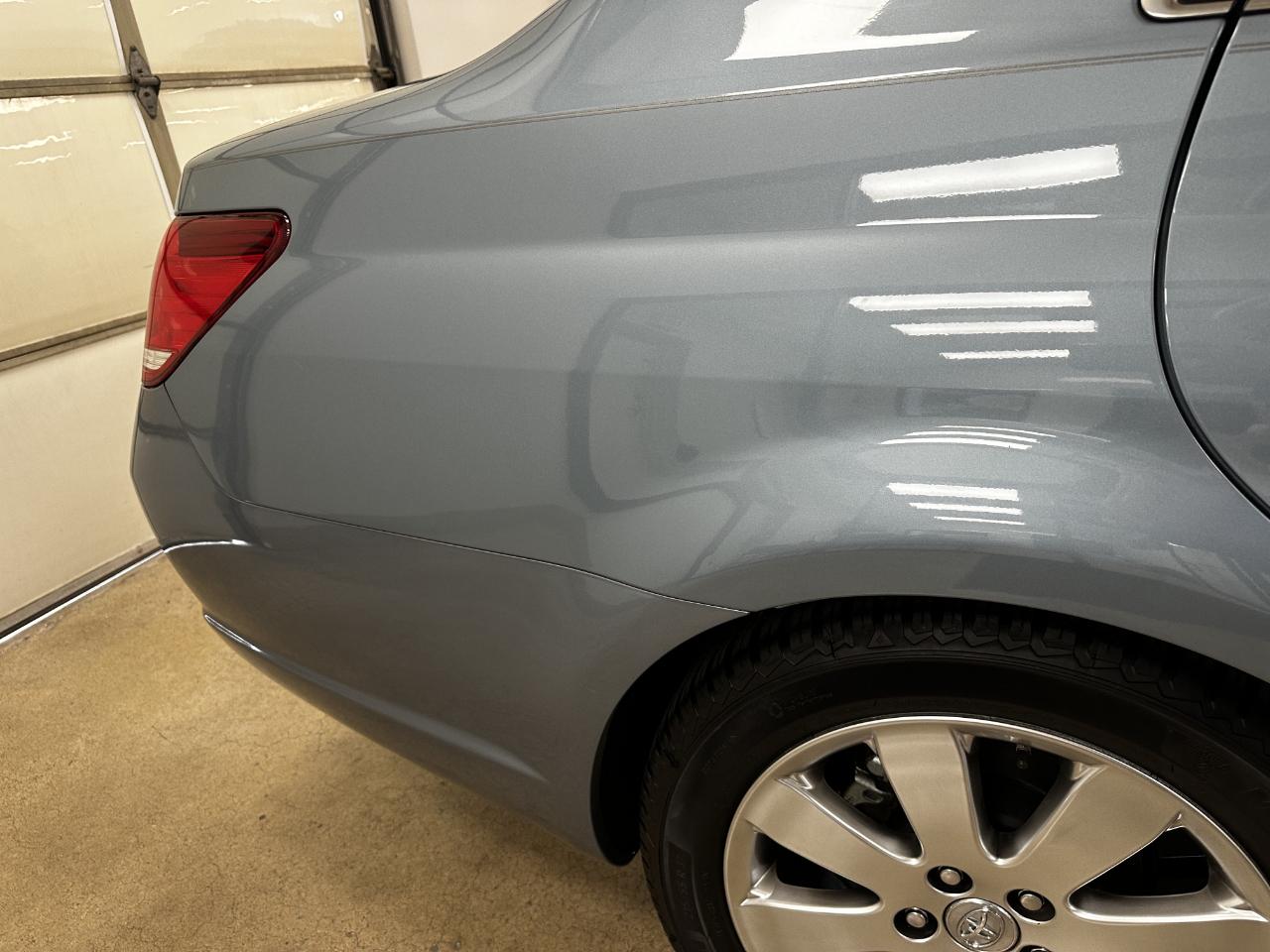 Toyota Avalon 4dr Sdn XLS (Natl) 2007