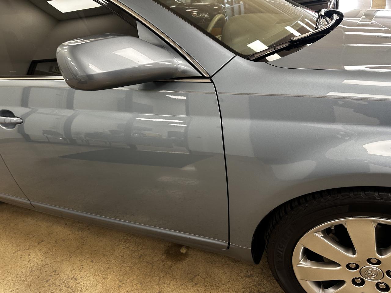 Toyota Avalon 4dr Sdn XLS (Natl) 2007