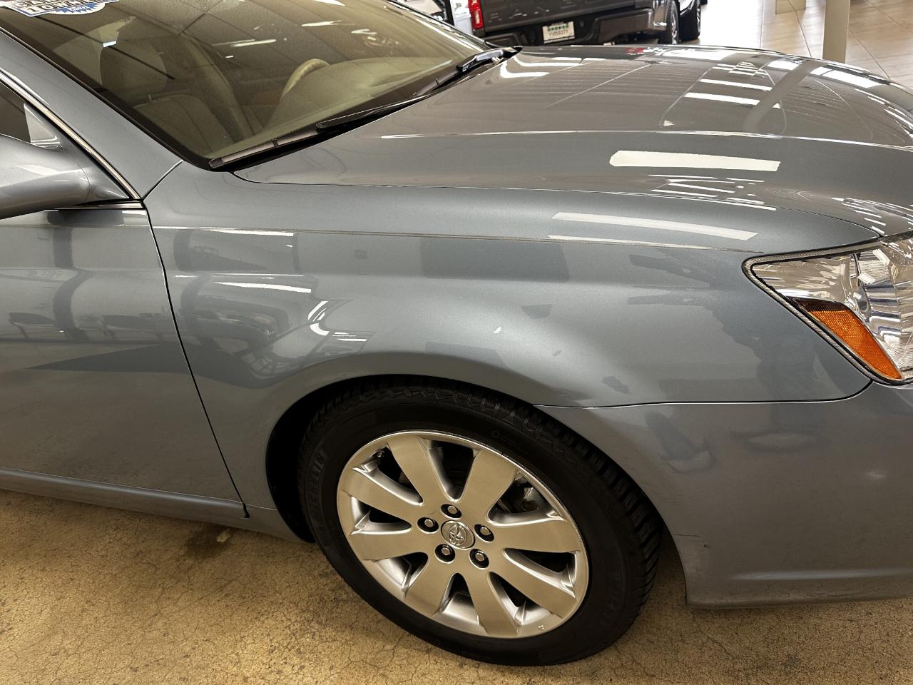 Toyota Avalon 4dr Sdn XLS (Natl) 2007