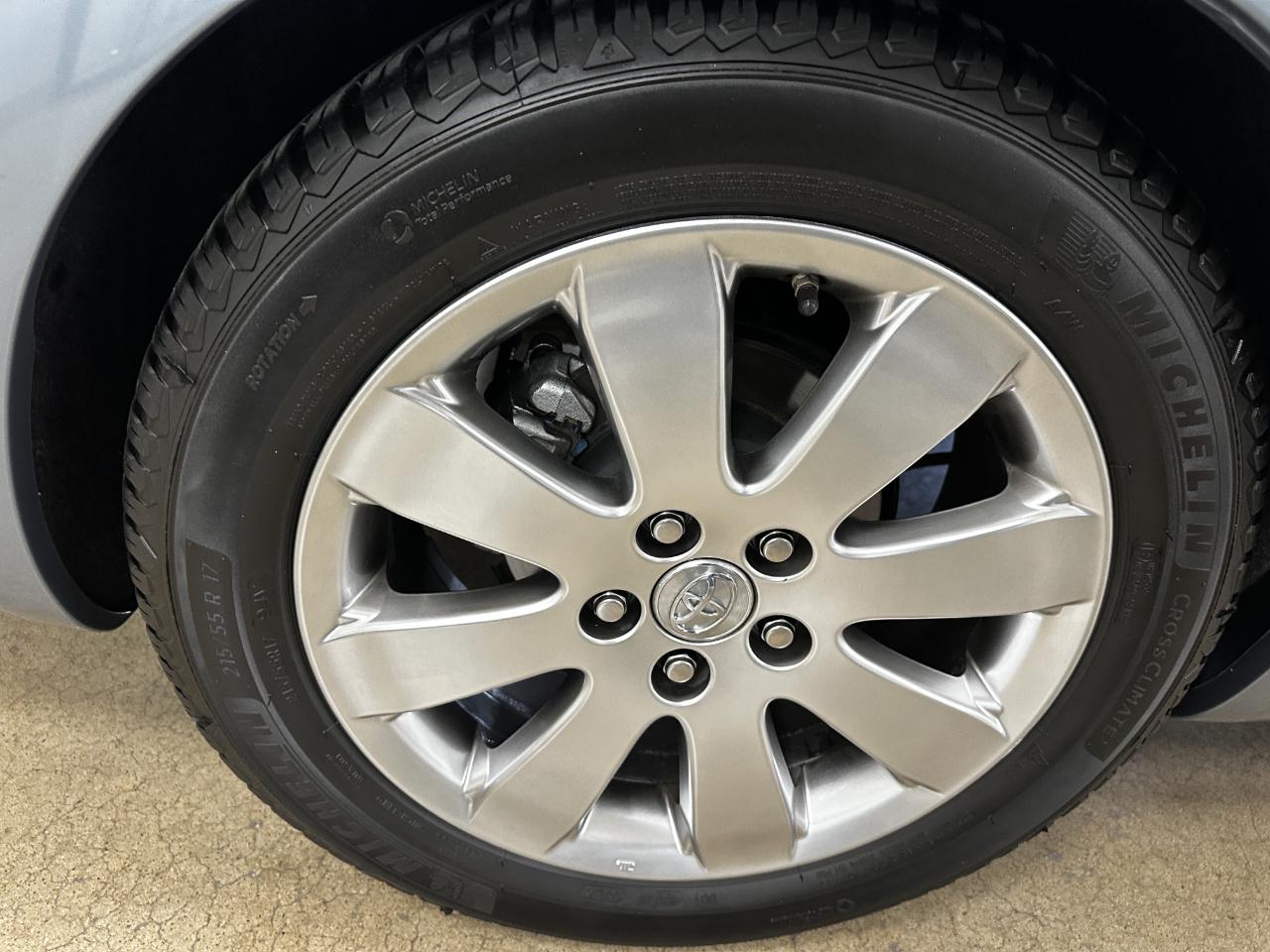 Toyota Avalon 4dr Sdn XLS (Natl) 2007