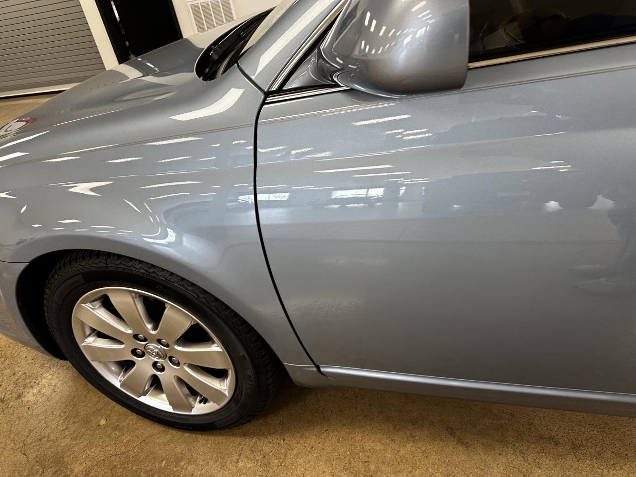 Toyota Avalon 4dr Sdn XLS (Natl) 2007