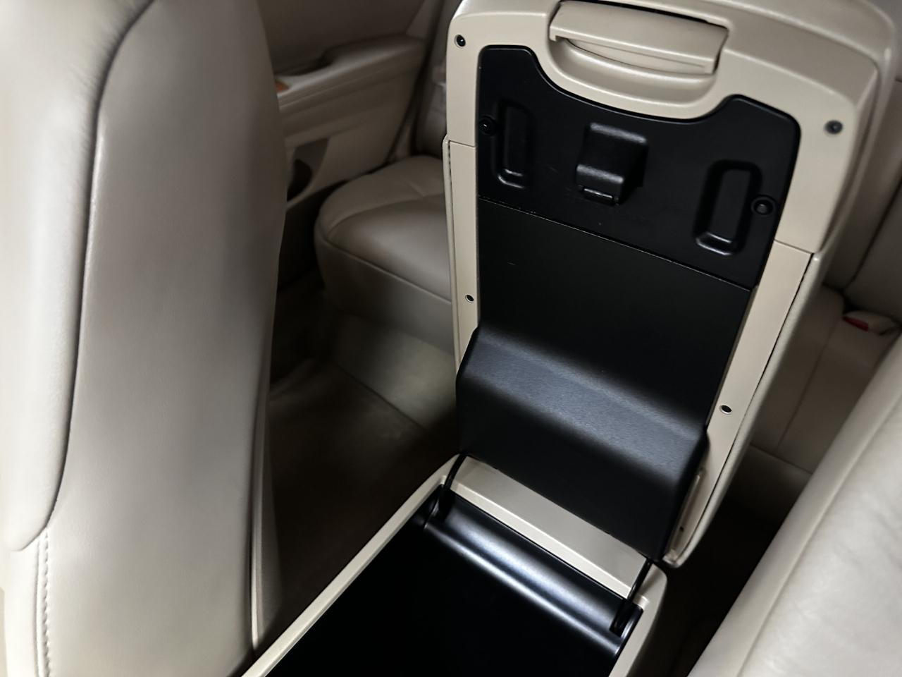 Toyota Avalon 4dr Sdn XLS (Natl) 2007