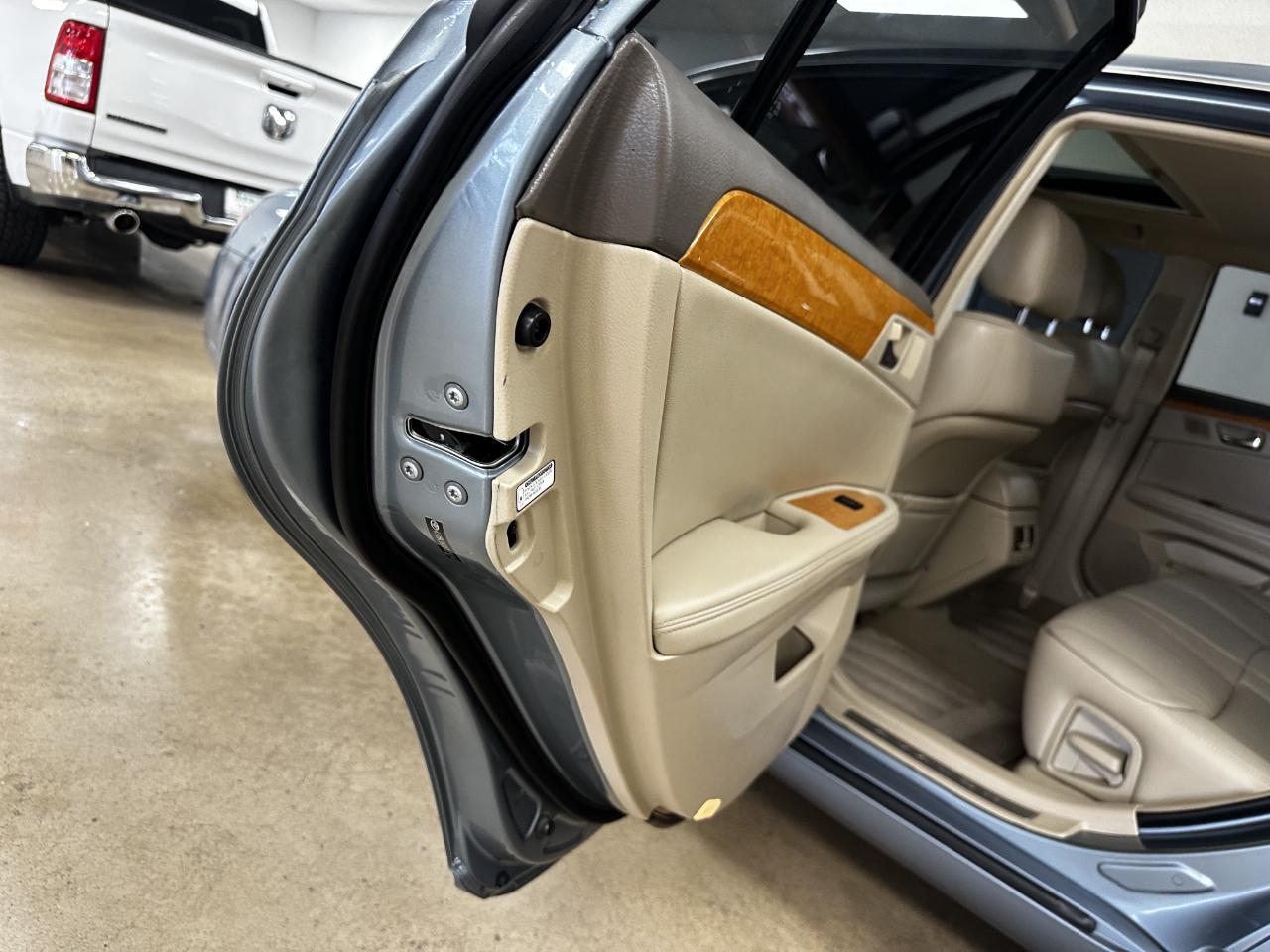 Toyota Avalon 4dr Sdn XLS (Natl) 2007