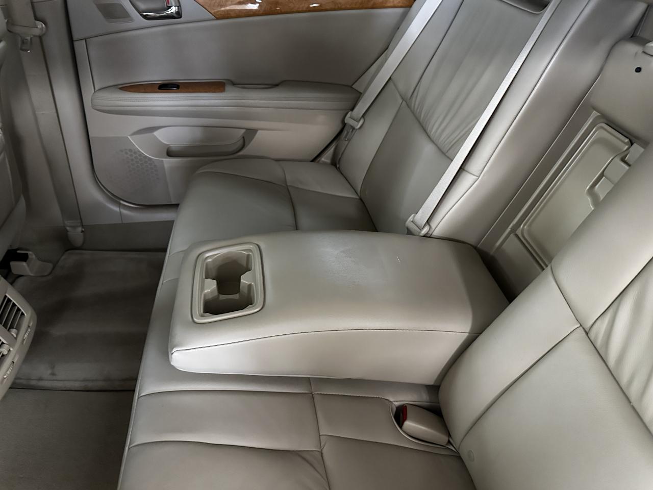 Toyota Avalon 4dr Sdn XLS (Natl) 2007