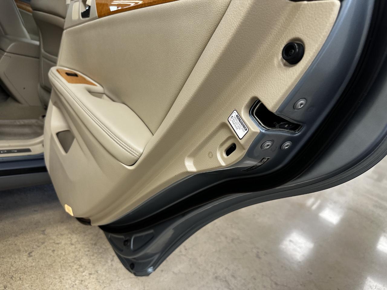 Toyota Avalon 4dr Sdn XLS (Natl) 2007