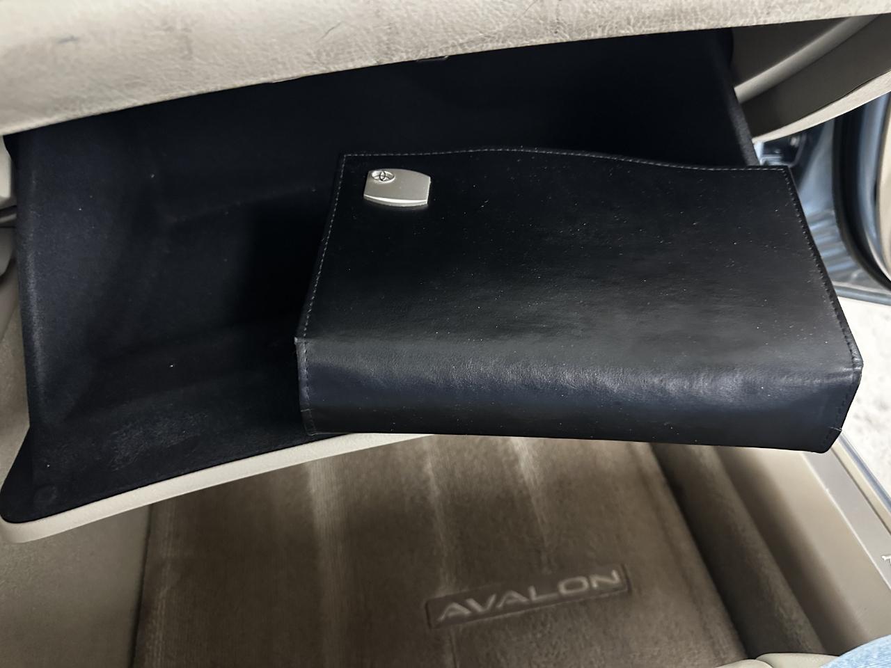 Toyota Avalon 4dr Sdn XLS (Natl) 2007