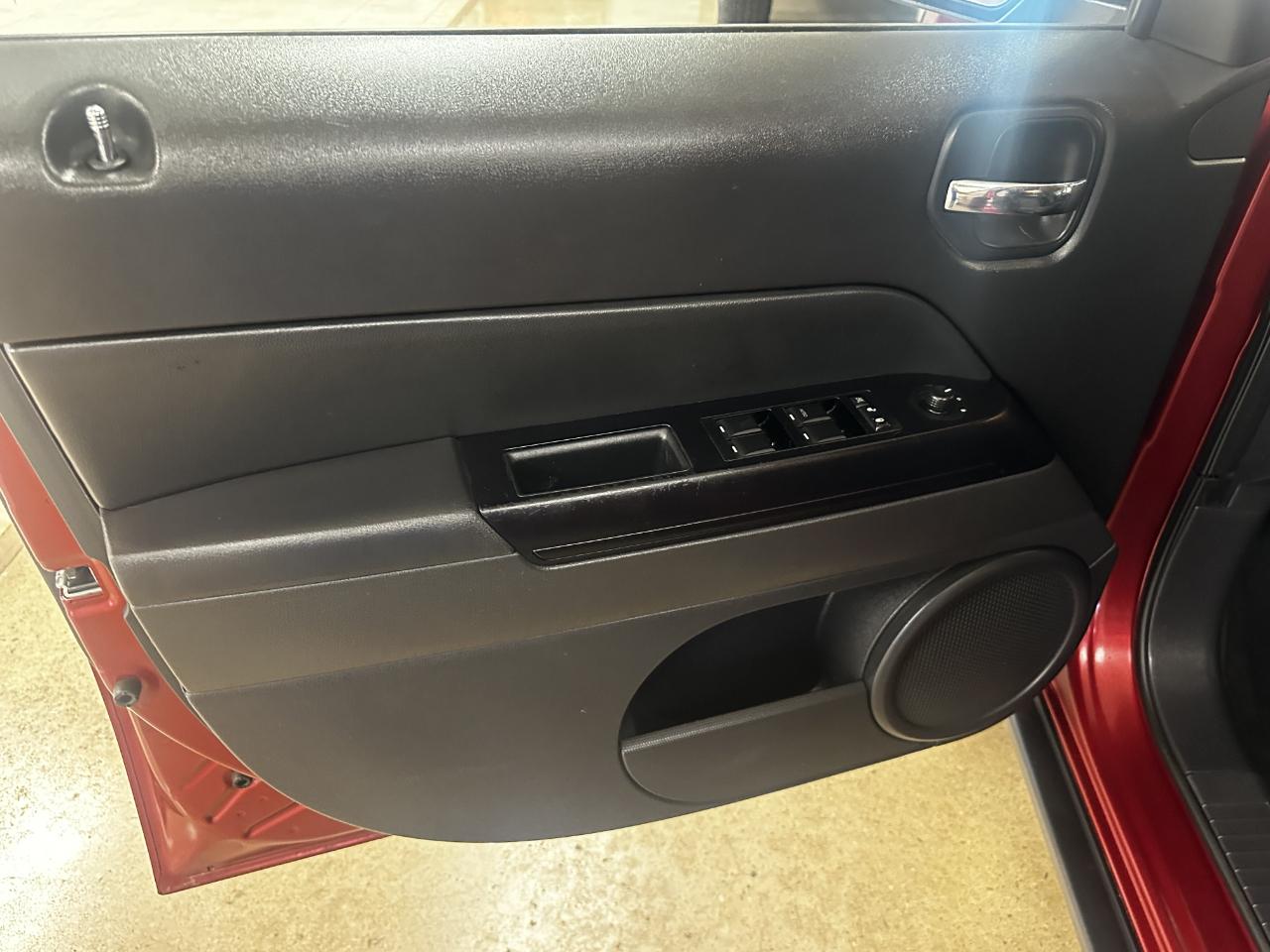 Jeep Patriot 4WD 4dr Latitude 2014