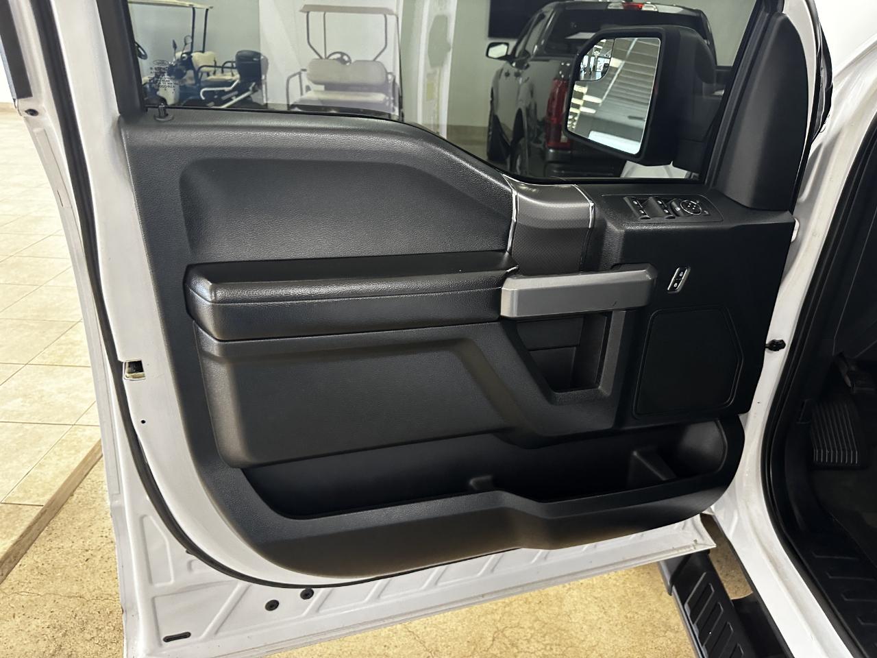 Ford F-150 4WD SuperCrew 157" XLT 2016