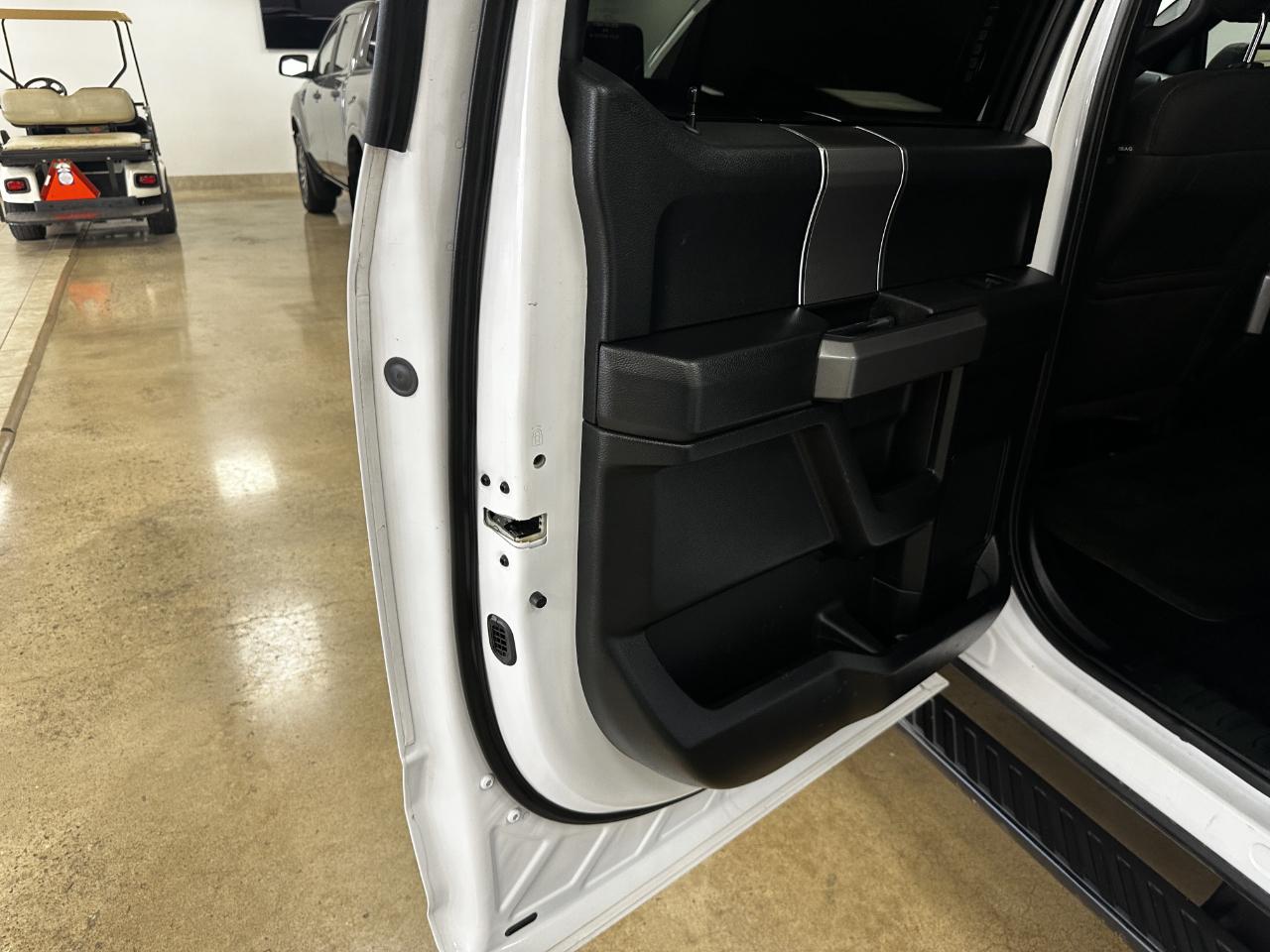 Ford F-150 4WD SuperCrew 157" XLT 2016