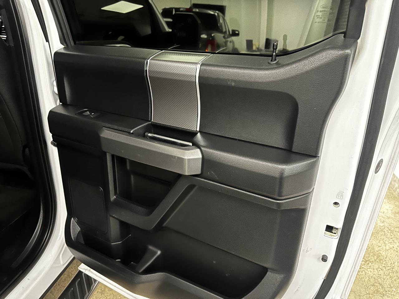 Ford F-150 4WD SuperCrew 157" XLT 2016