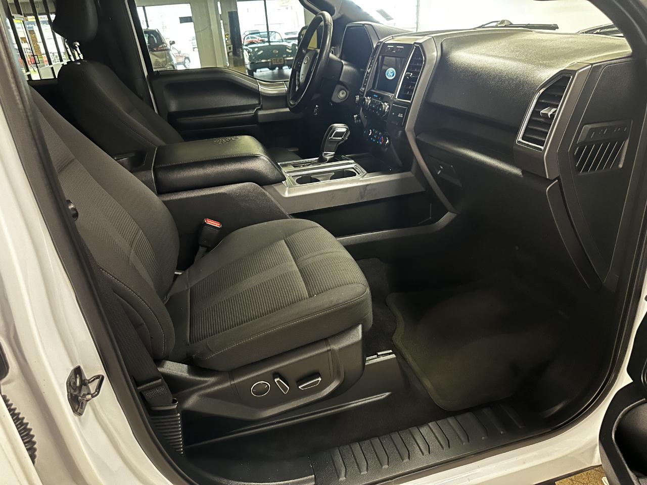 Ford F-150 4WD SuperCrew 157" XLT 2016