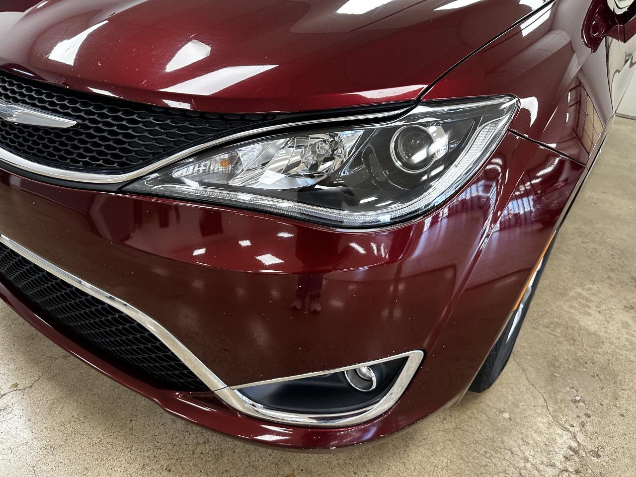 Chrysler Pacifica Touring L FWD 2018
