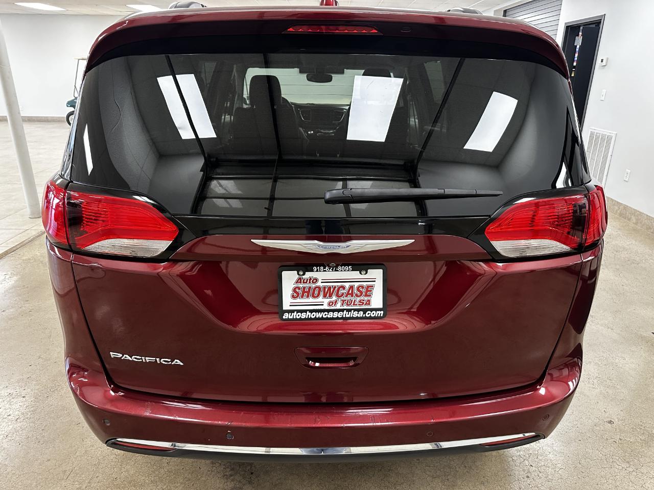 Chrysler Pacifica Touring L FWD 2018
