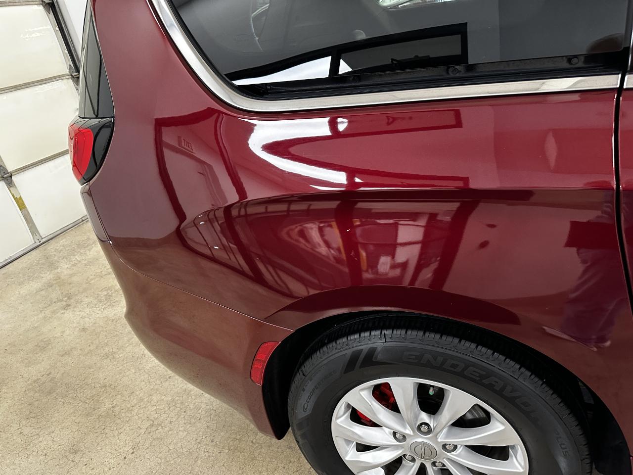 Chrysler Pacifica Touring L FWD 2018