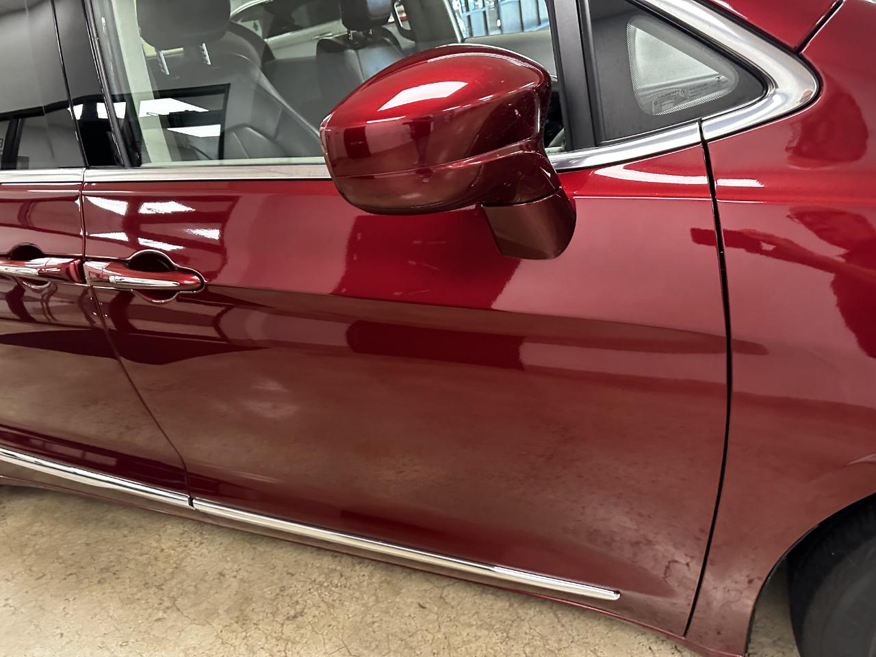 Chrysler Pacifica Touring L FWD 2018
