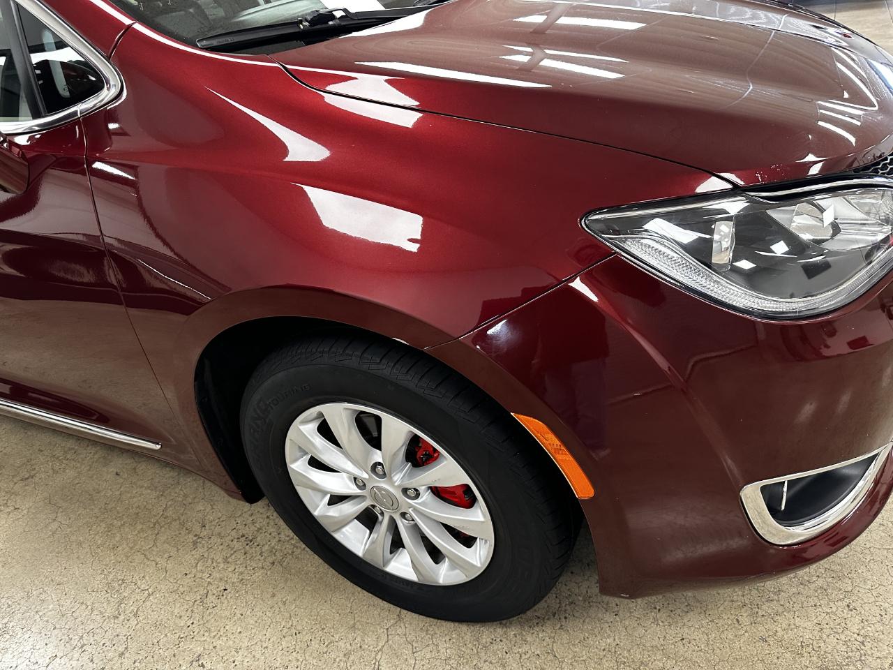Chrysler Pacifica Touring L FWD 2018