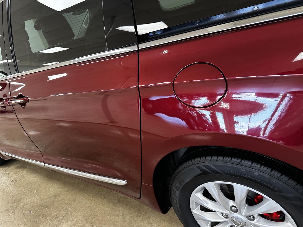 Chrysler Pacifica Touring L FWD 2018