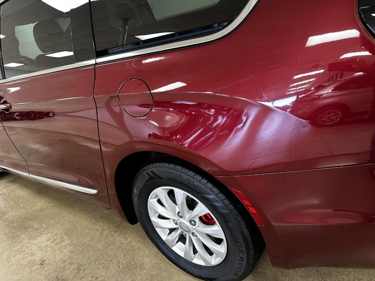 Chrysler Pacifica Touring L FWD 2018