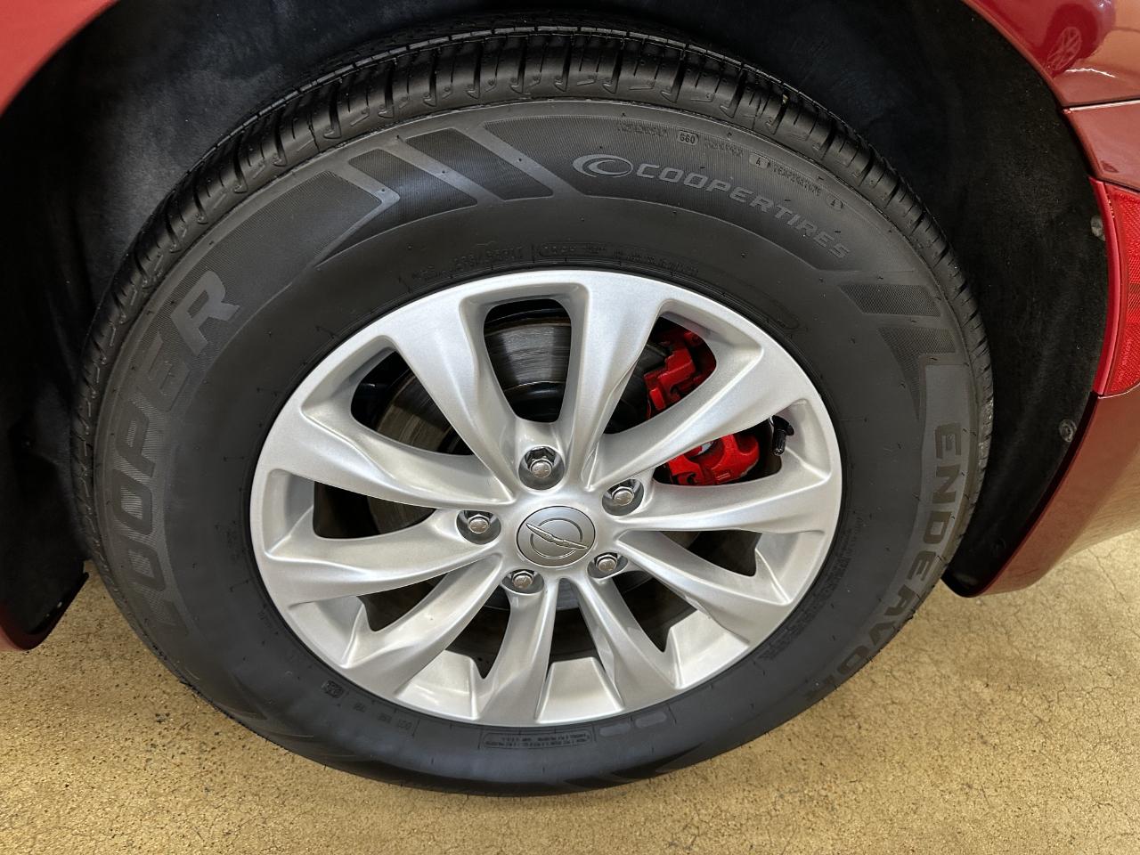 Chrysler Pacifica Touring L FWD 2018