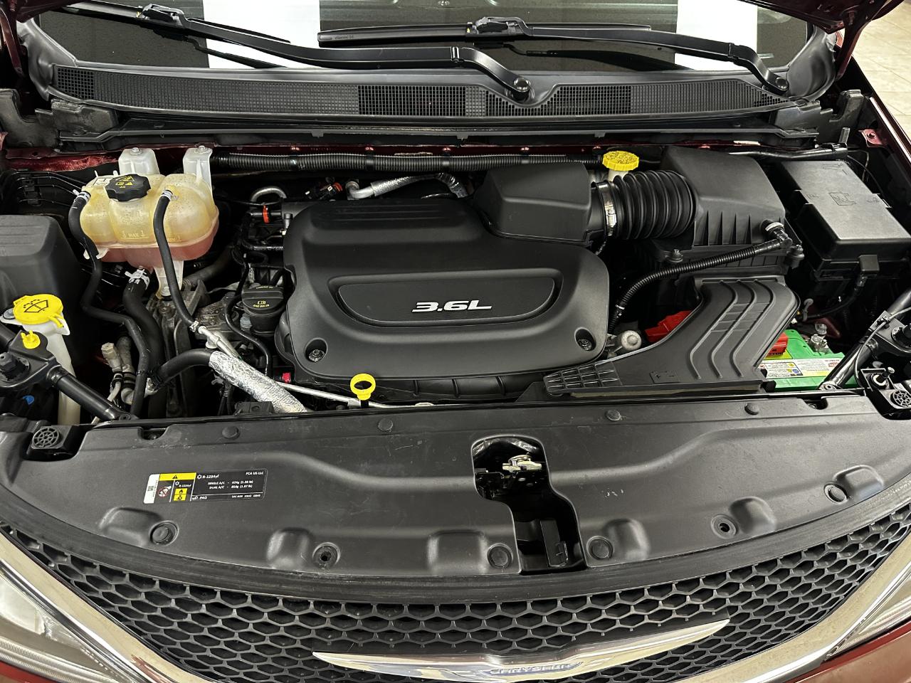Chrysler Pacifica Touring L FWD 2018