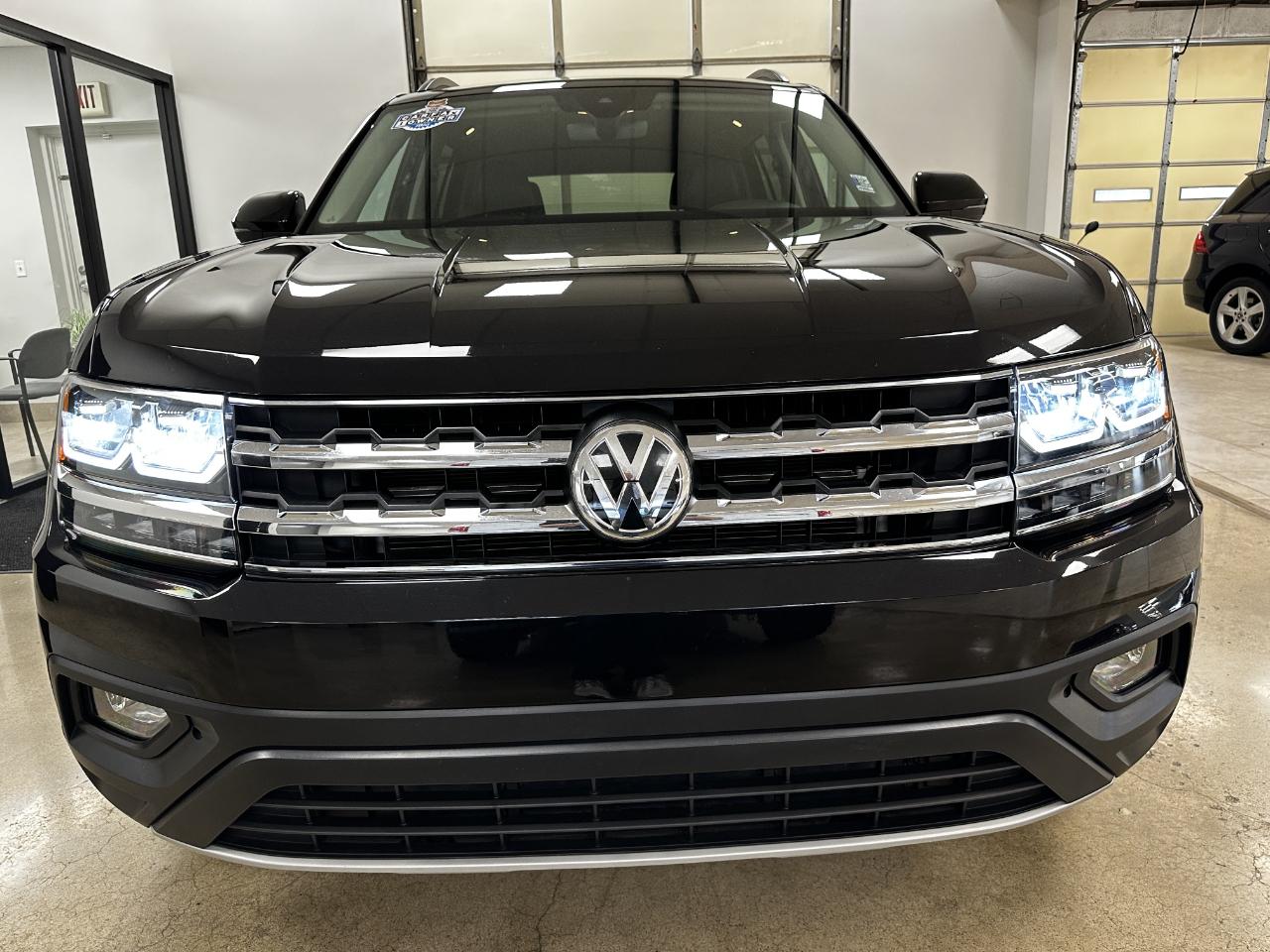 Volkswagen Atlas 2.0T SE w/Technology FWD 2020