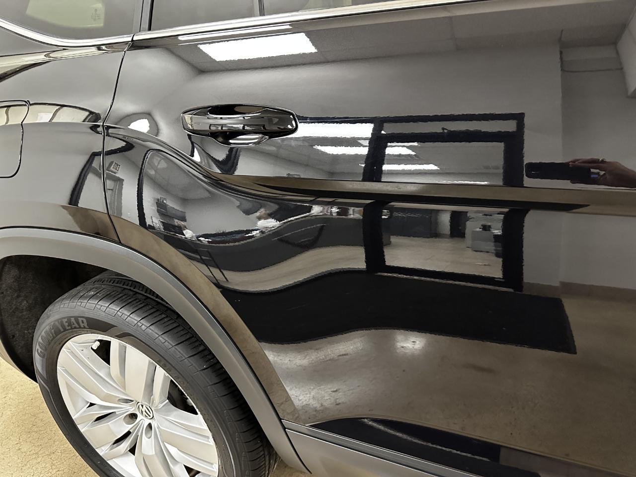Volkswagen Atlas 2.0T SE w/Technology FWD 2020
