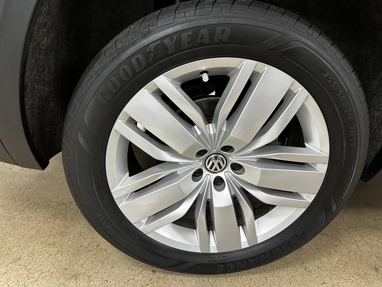 Volkswagen Atlas 2.0T SE w/Technology FWD 2020