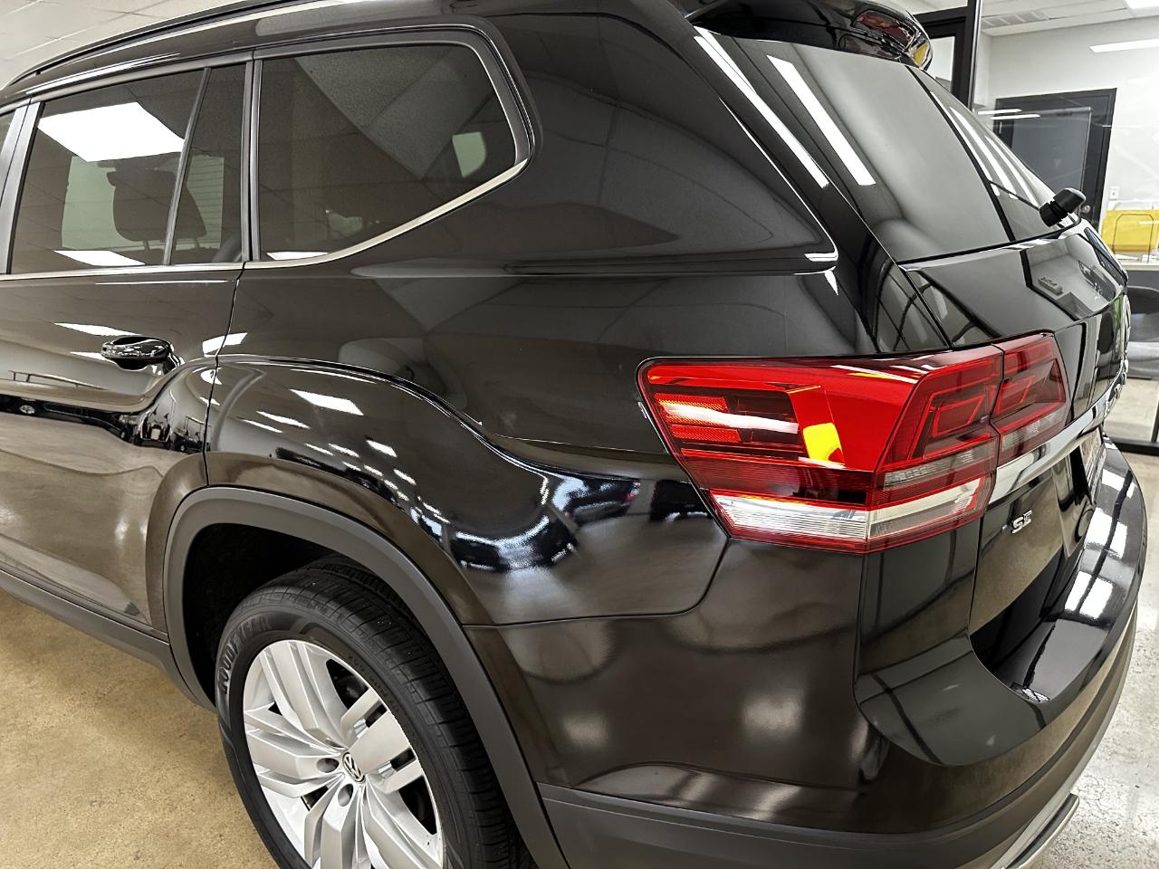 Volkswagen Atlas 2.0T SE w/Technology FWD 2020
