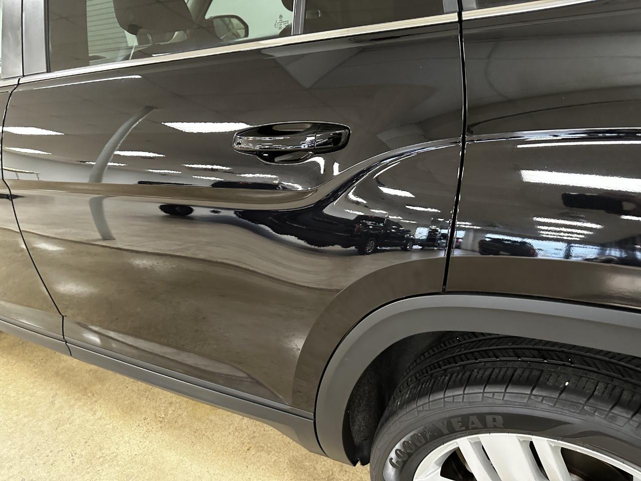 Volkswagen Atlas 2.0T SE w/Technology FWD 2020