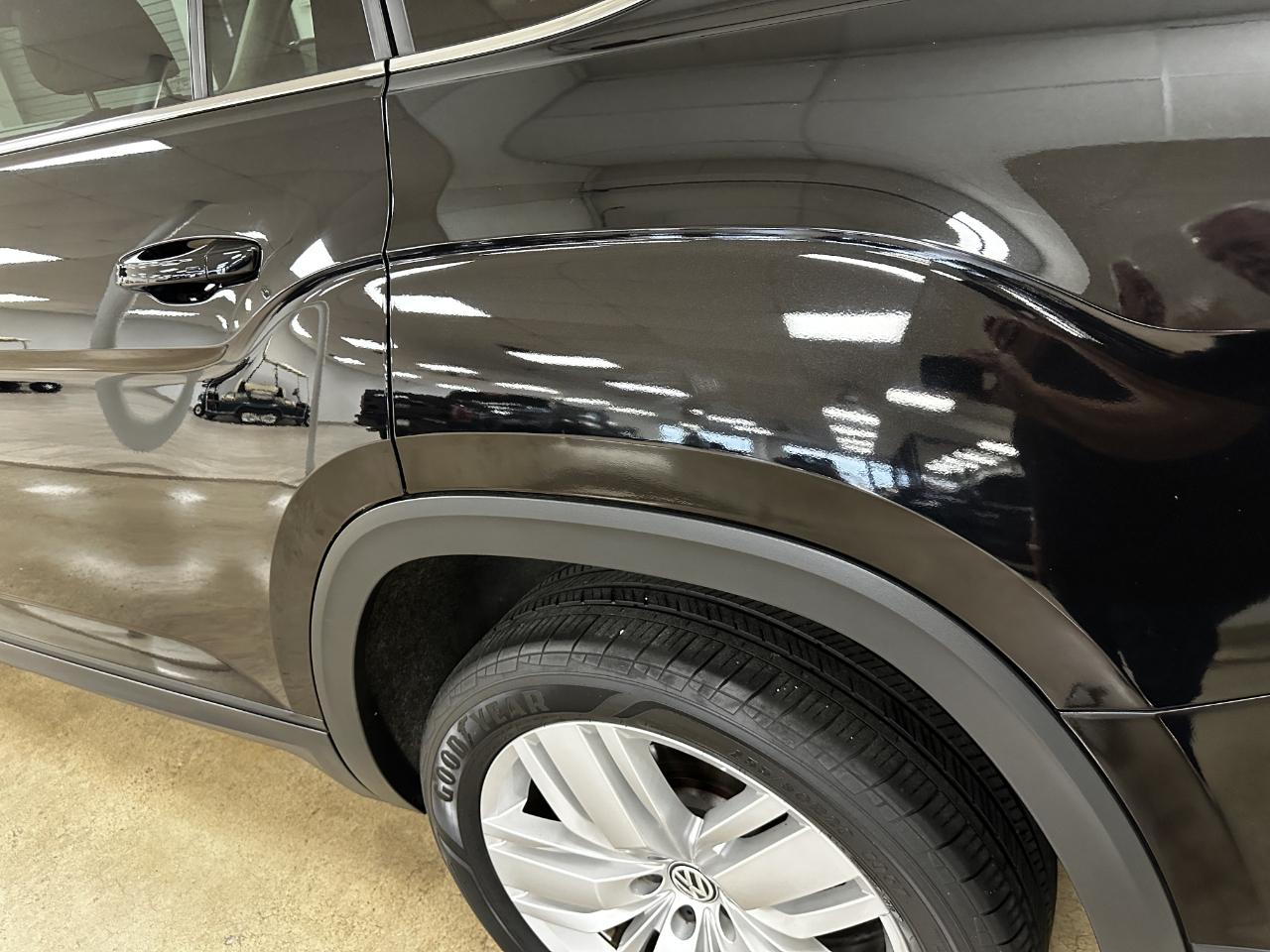 Volkswagen Atlas 2.0T SE w/Technology FWD 2020