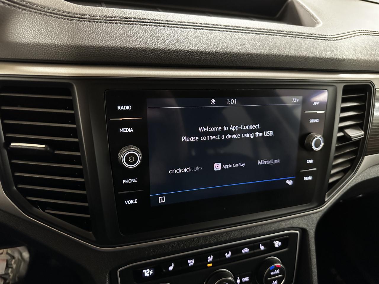 Volkswagen Atlas 2.0T SE w/Technology FWD 2020