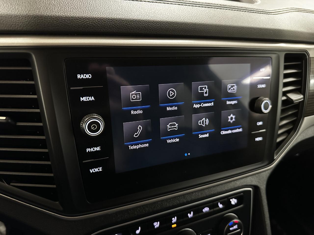 Volkswagen Atlas 2.0T SE w/Technology FWD 2020