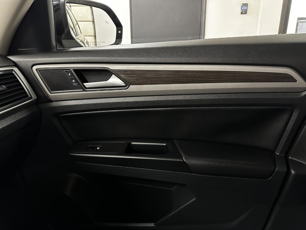Volkswagen Atlas 2.0T SE w/Technology FWD 2020