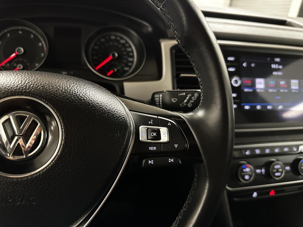 Volkswagen Atlas 2.0T SE w/Technology FWD 2020