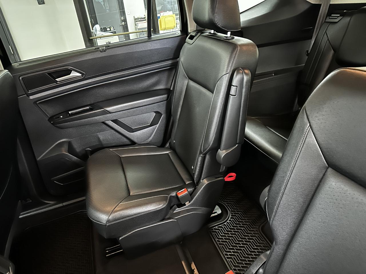 Volkswagen Atlas 2.0T SE w/Technology FWD 2020