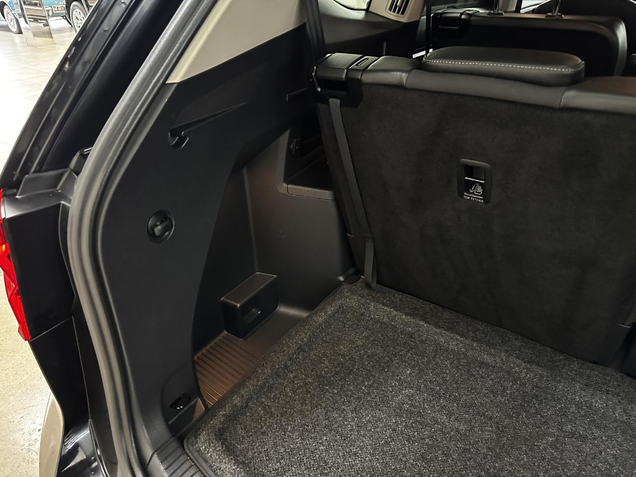 Volkswagen Atlas 2.0T SE w/Technology FWD 2020