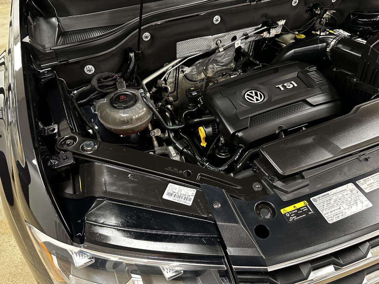 Volkswagen Atlas 2.0T SE w/Technology FWD 2020