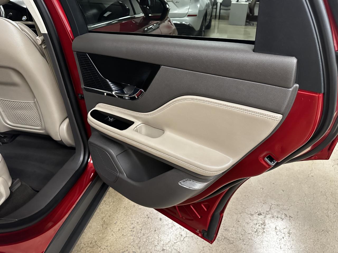 Lincoln Corsair Grand Touring AWD 2022