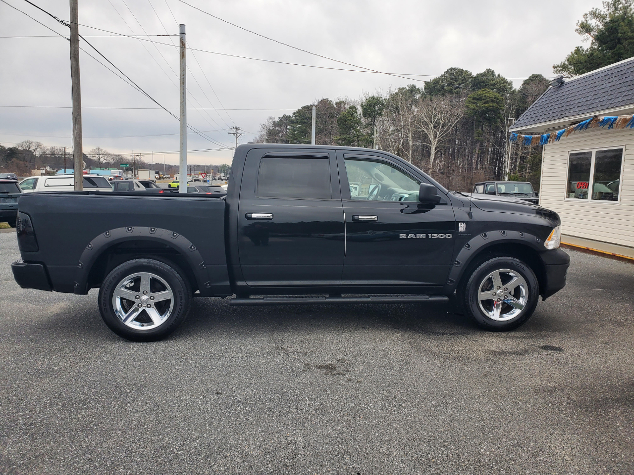 RAM 1500 SLT Crew Cab 2WD 2012