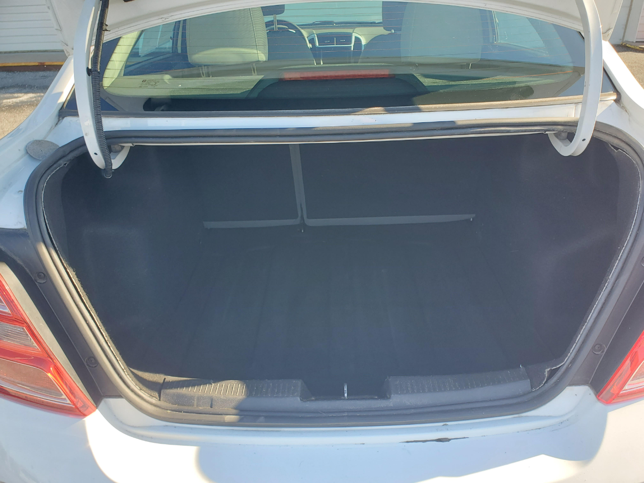 Chevrolet Sonic LS Auto Sedan 2017