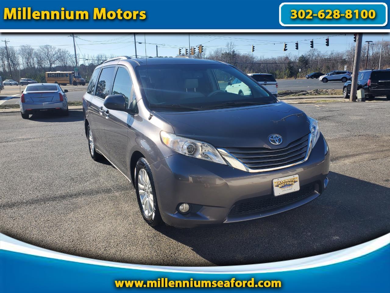 2012 Toyota Sienna XLE FWD 8-Passenger V6