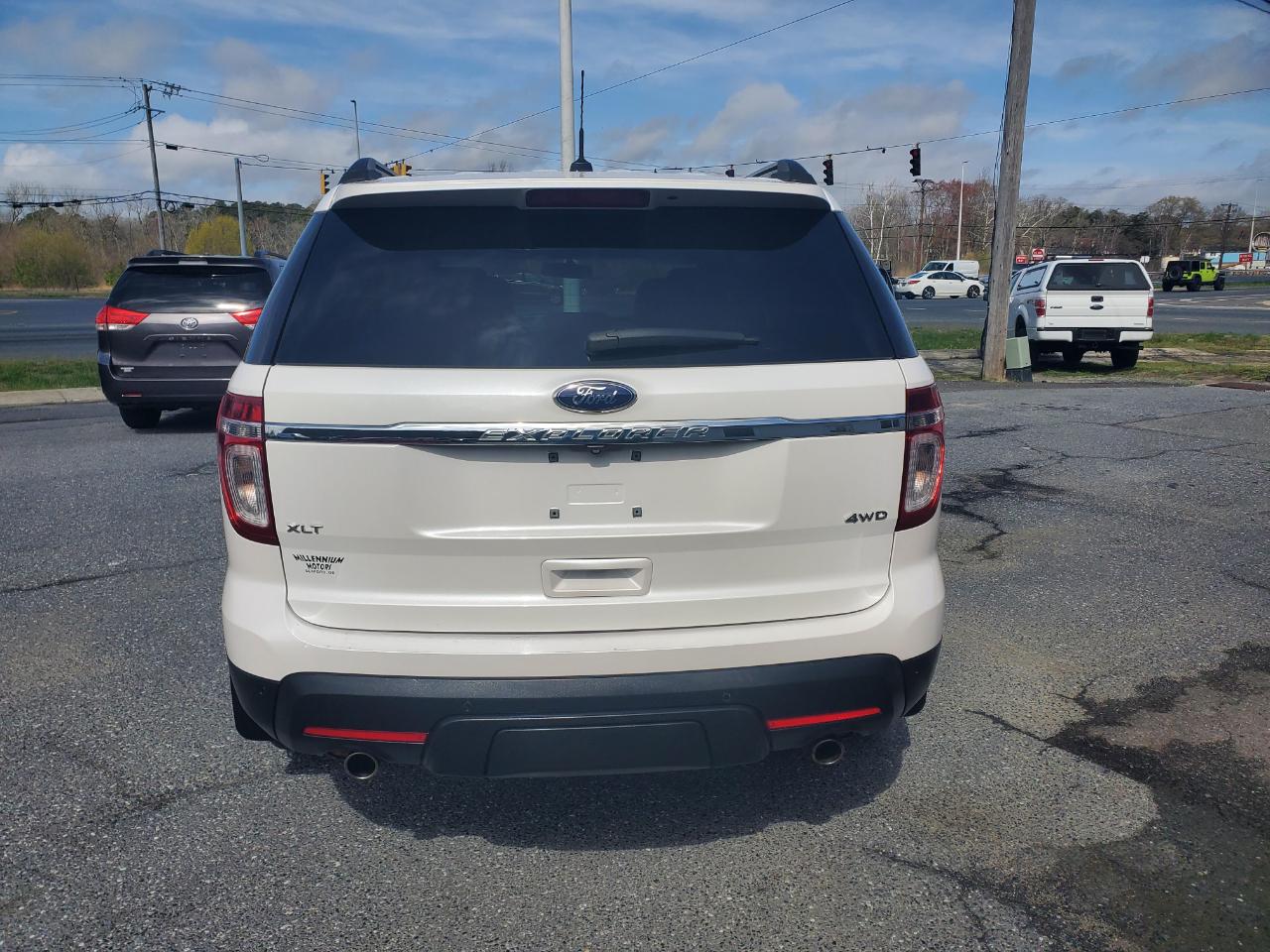 Ford Explorer XLT 4WD 2014