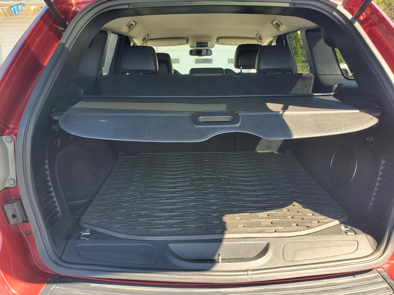 Jeep Grand Cherokee Laredo 4WD 2011