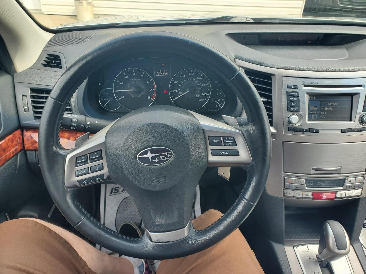 Subaru Legacy 2.5i Limited 2012