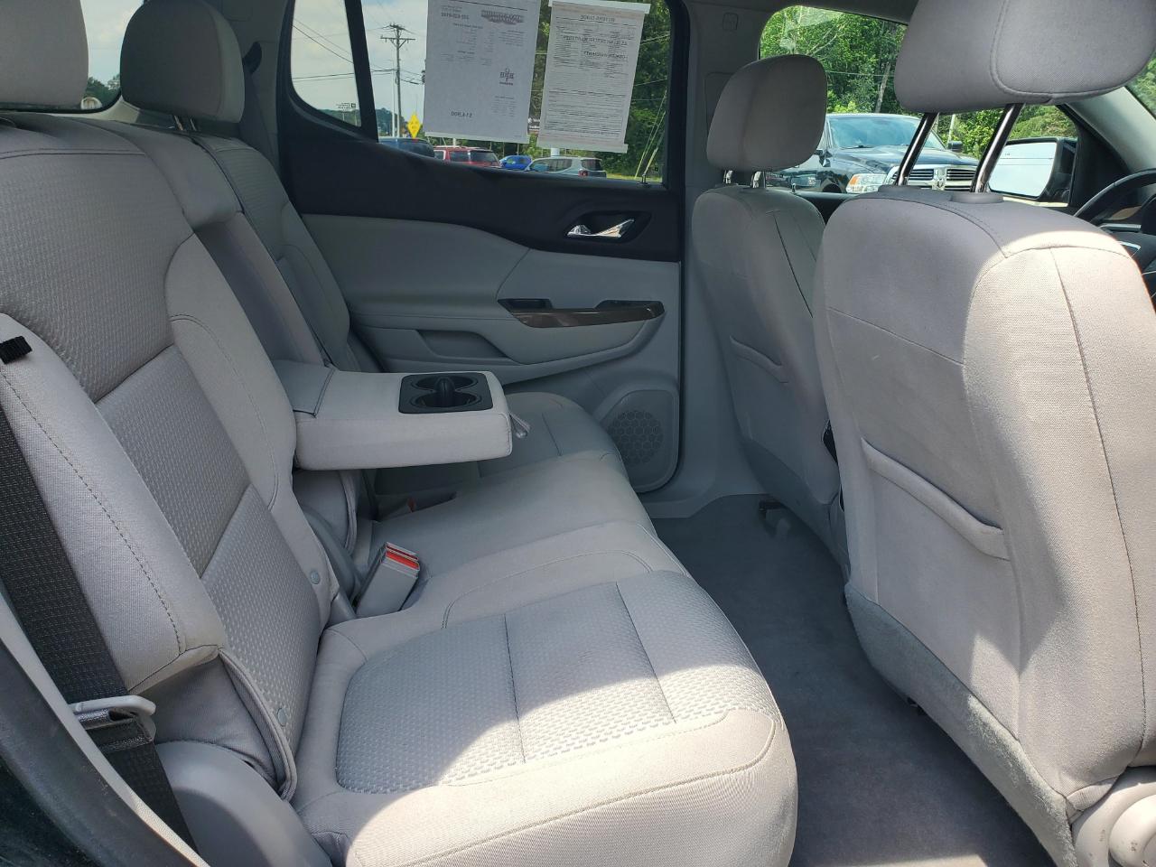 GMC Acadia SLE AWD 2020