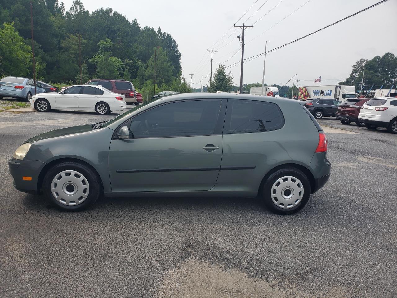 Volkswagen Rabbit 2-Door S 2008