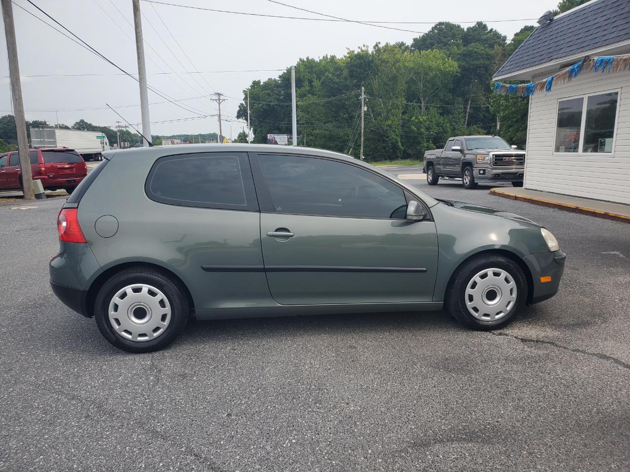Volkswagen Rabbit 2-Door S 2008
